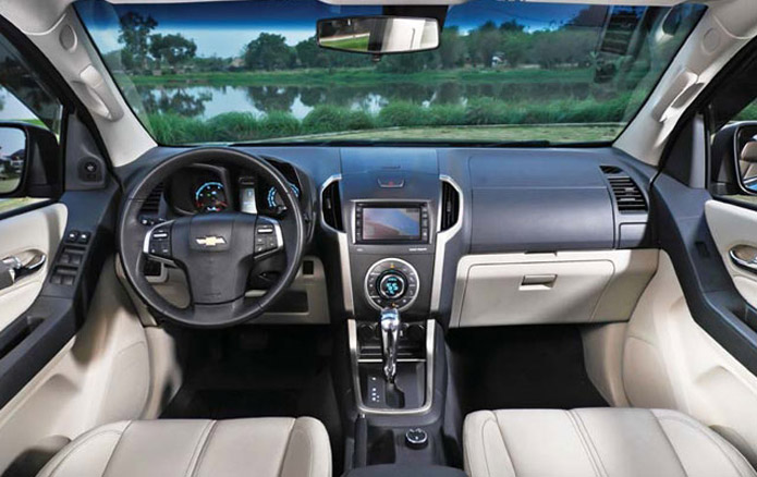 nova chevrolet trailblazer 2013