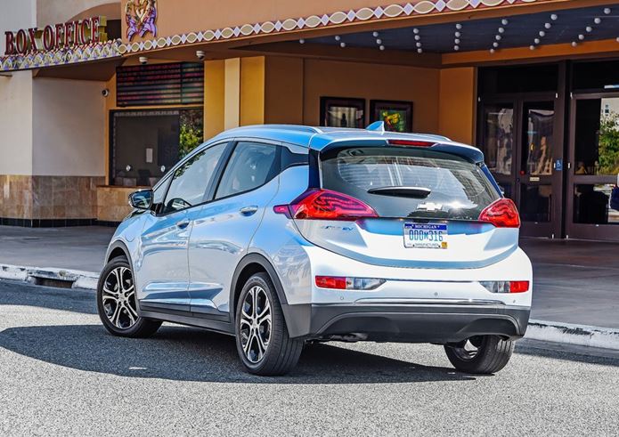 chevrolet bolt 2019 brasil traseira 