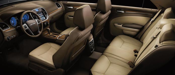 chrysler 300 luxury edition interior