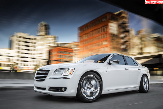 chrysler 300 motown edtion 2013