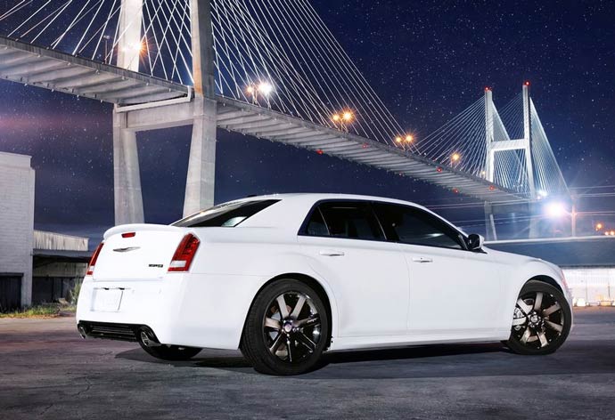 chrysler 300 srt8 2012 traseira - rear view