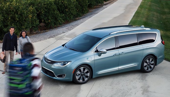 chrysler pacifica 2017 hybrid