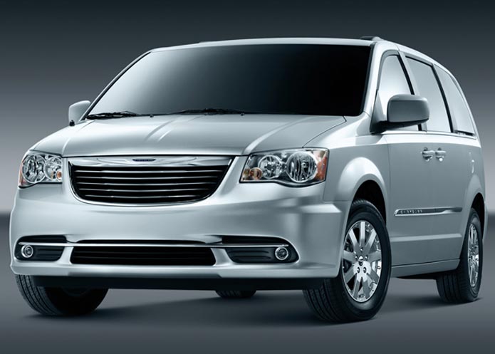 chrysler town country touring 2012