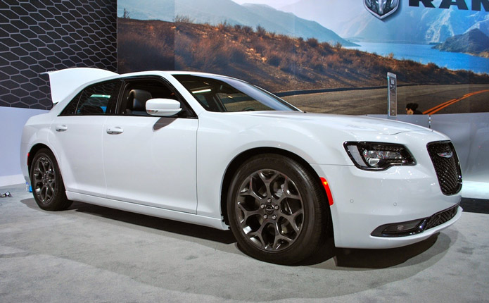 novo chrysler 300 2015