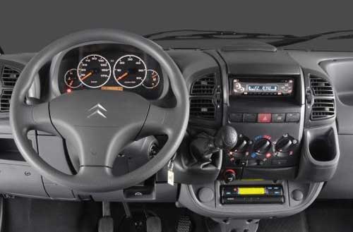 interior citroen jumper