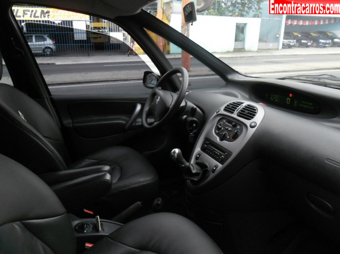 citroen xsara picasso 2008 interior