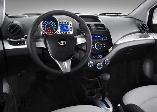 interior chevrolet spark