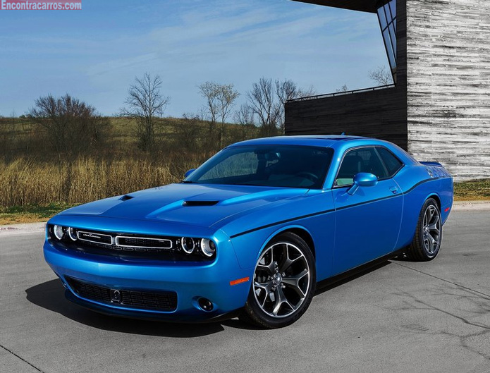 novo dodge challenger azul