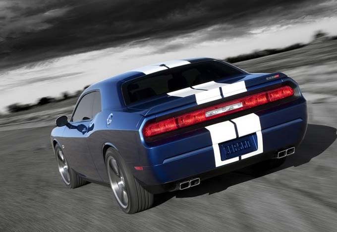 dodge challenger srt8 392