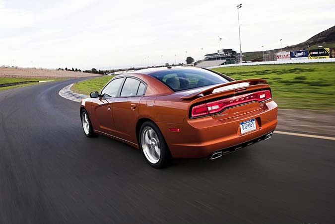 novo dodge charger r/t 2011 traseira / 2011 - 2012 dodge charger rear view