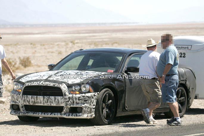 dodge charger srt8 2011