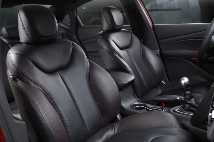 interior novo dodge dart