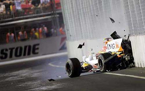 nelsinho piquet acidente singapura 2008