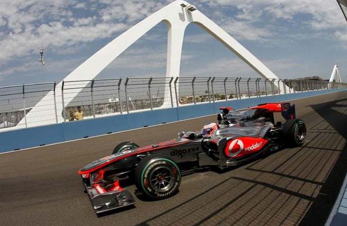 jenson button formula 2010 valencia