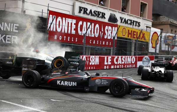 formula 1 2010 monaco acidente Jarno Trulli da Lotus e Karun Chandhok