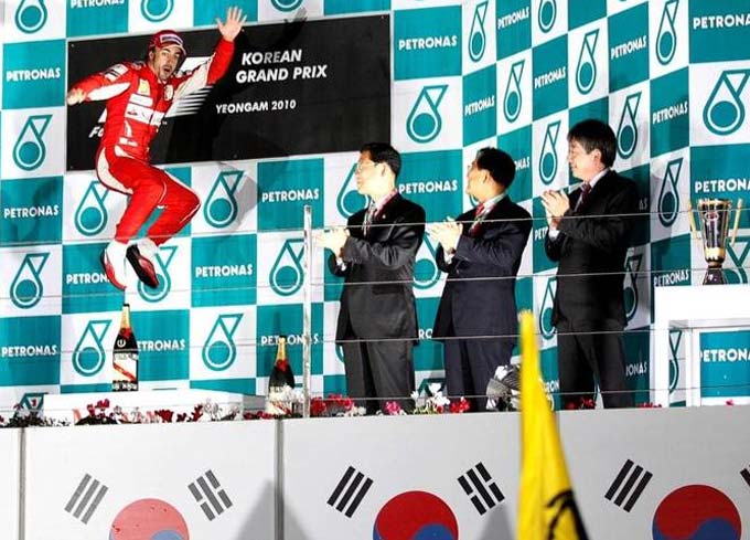 fernando alonso podio f1 coreia 2010