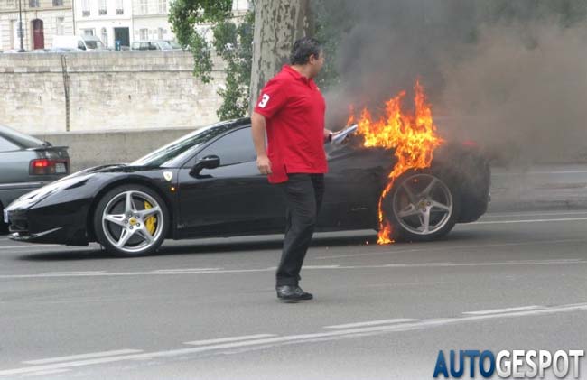 ferrari 458 italia on fire / ferrari 458 italia acident