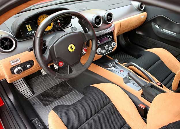 interior ferrari 599 gto