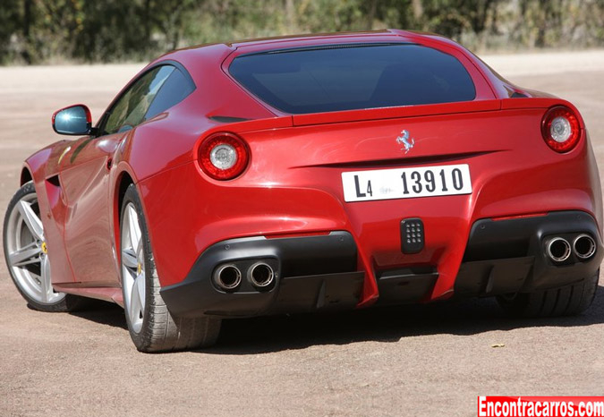 nova ferrari f12 berlinetta