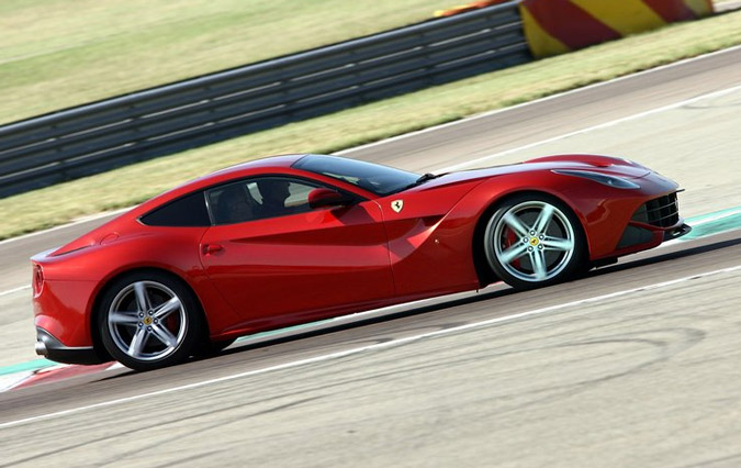 nova ferrari f12 berlinetta