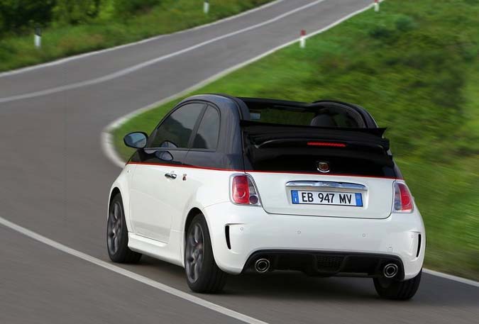 fiat 500 abarth traseira