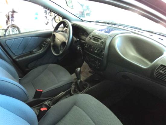 interior fiat brava