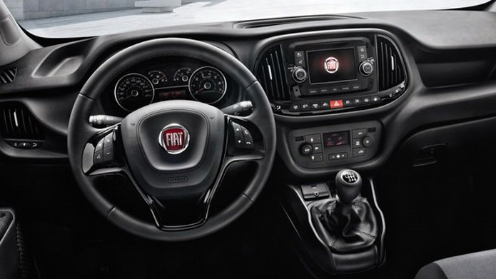 fiat doblo trekking 2015 interior