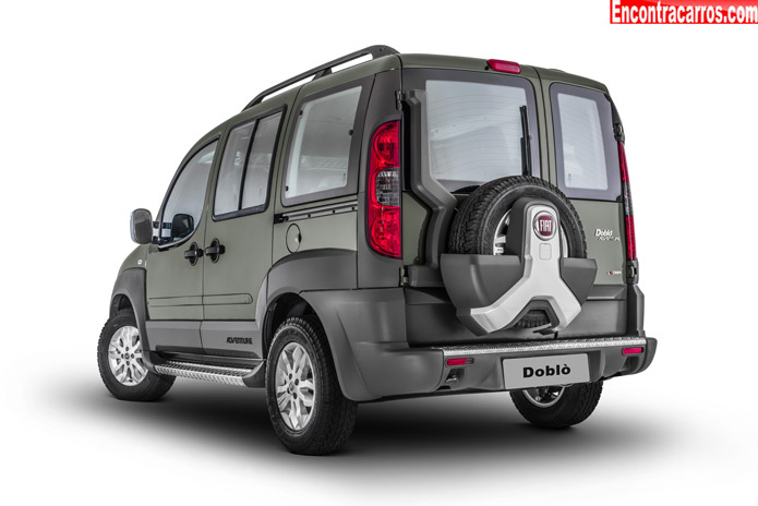 fiat doblo adventure 2014 traseira