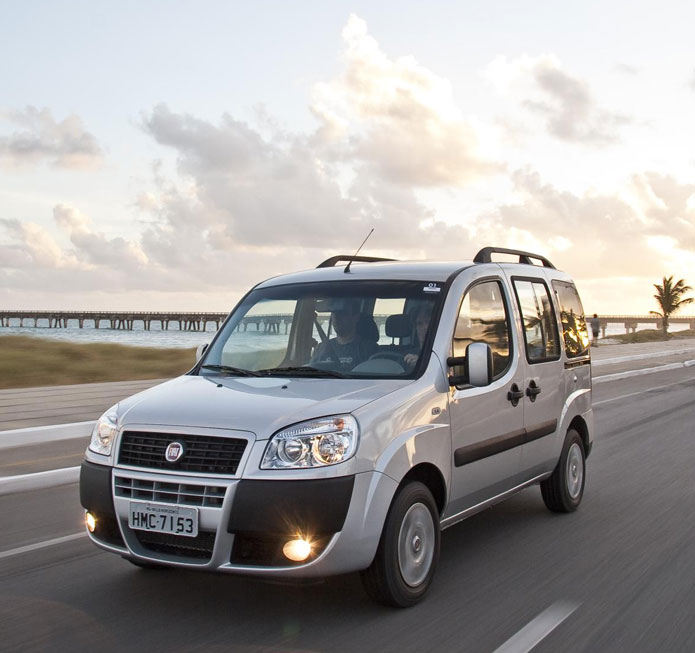 fiat doblo attractive 2013