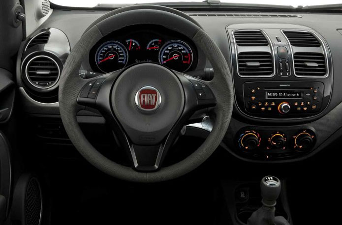 fiat grand siena interior painel