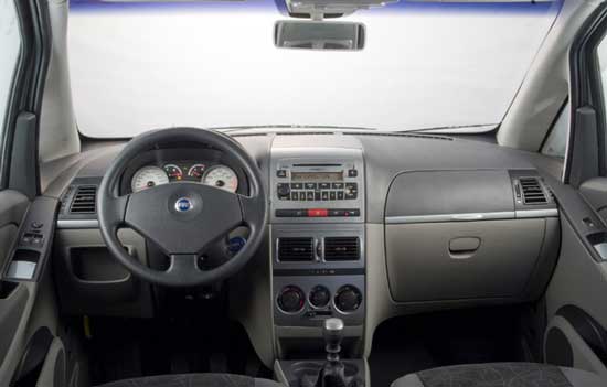 fiat idea 2009 interior