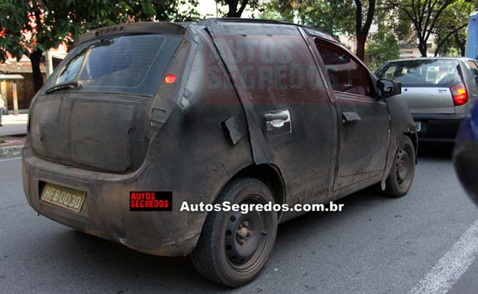 novo fiat palio 2012 flagra traseira