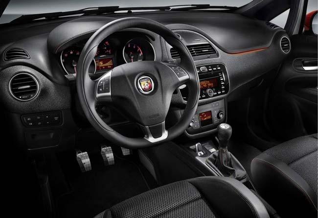 interior painel fiat punto evo abarth 2011 / 2011 punto abarth dashboard