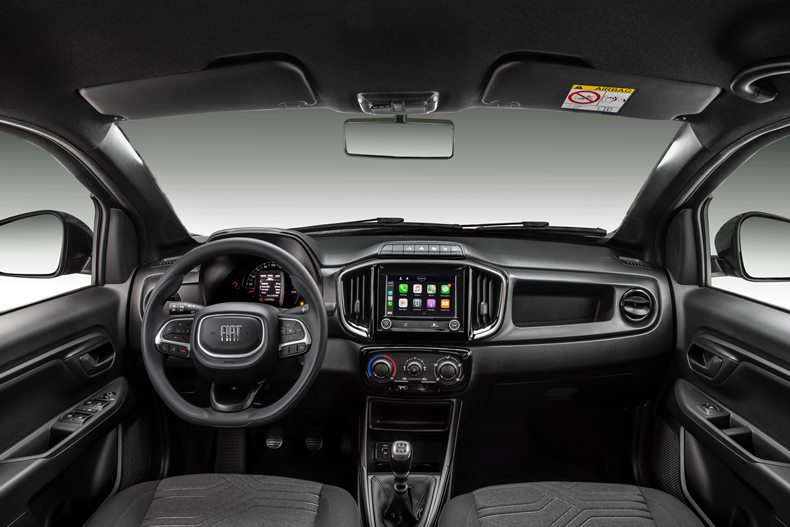 fiat strada freedom 2024 interior painel