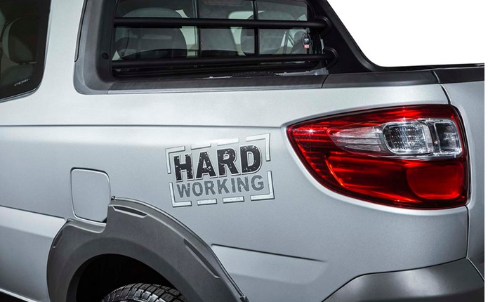 fiat strada hard working