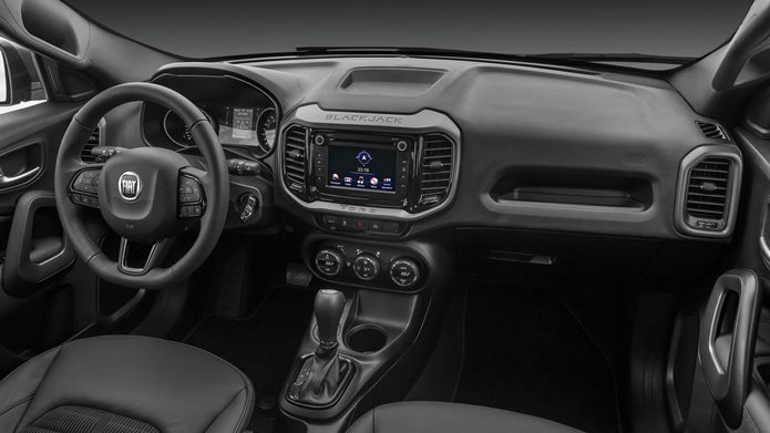 fiat toro blackjack 2019 interior painel