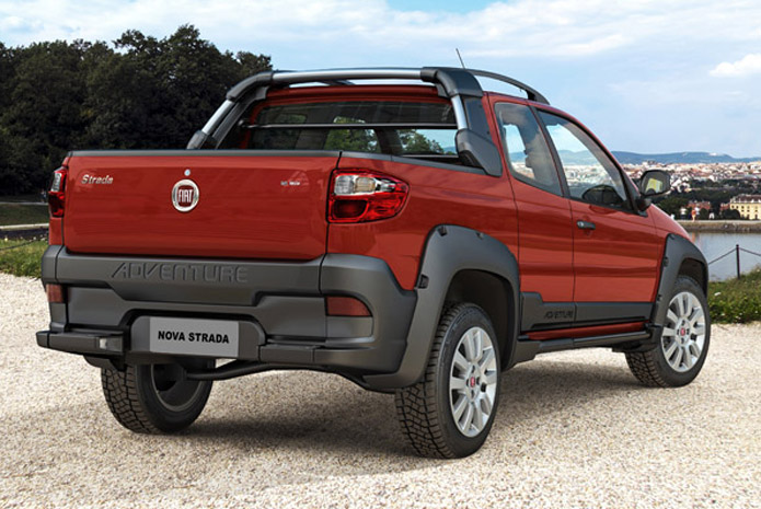 nova fiat strada 2015