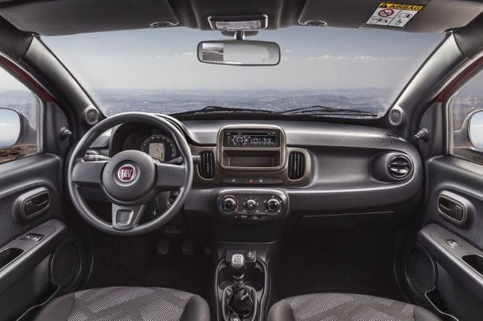 fiat mobi way extreme 2019 interior