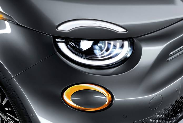 novo fiat 500 2021 detalhe faról