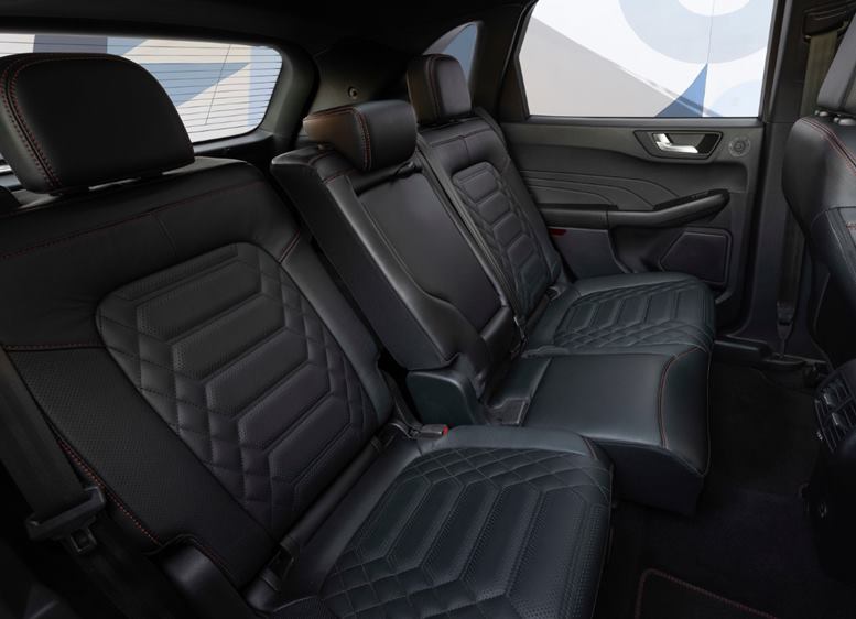 ford escape 2023 interior banco traseiro