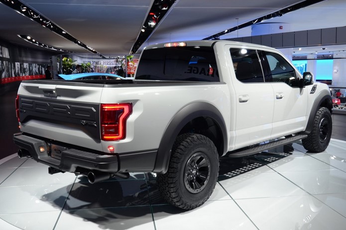 ford f-150 raptor supercrew 2017