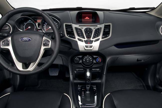 interior painel novo ford fiesta 2011