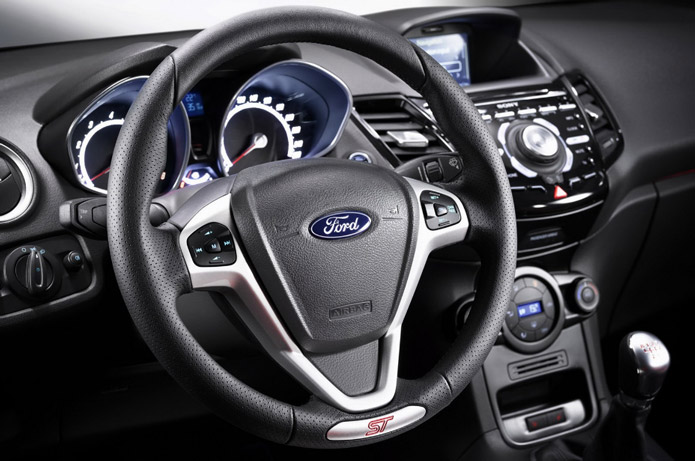 interior fiesta st