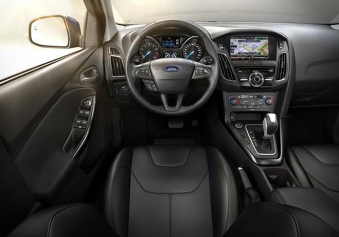 ford focus fastback 2016 interior painel