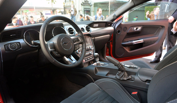 ford mustang v8 2015 interior /novo mustang interior