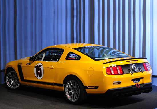 ford mustang boss 302r 2011