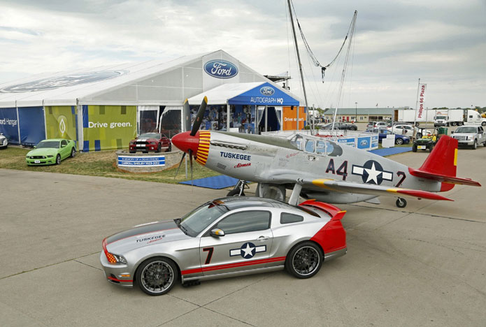 ford mustang red tail