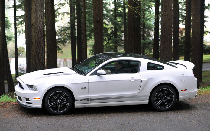 ford mustang 2013 branco - 2013 ford mustang gt 500 white