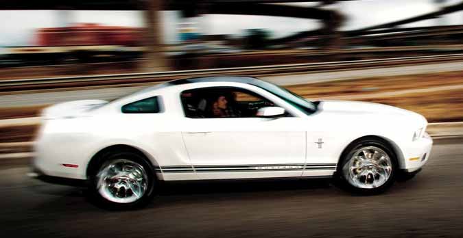 2011 ford mustang