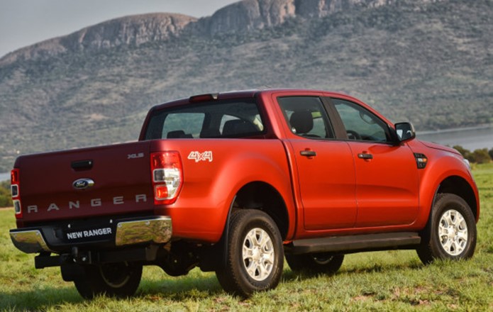 nova ford ranger xls 4x4 2017 traseira